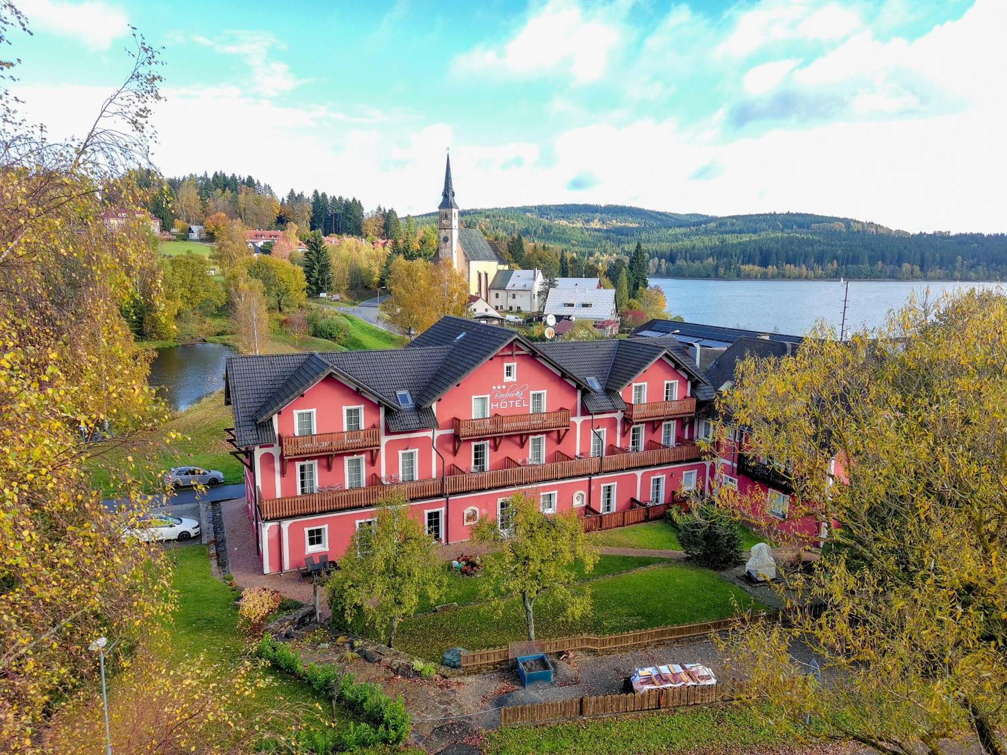 Barborka Hotel *